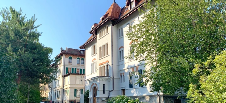 ブリヤモン校校舎