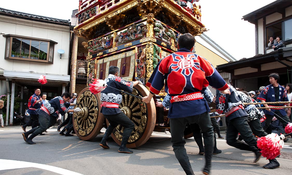 黃金週就來曳山祭吧 秋天就要參加歐瓦拉風盆祭 樂趣無窮的越中八尾觀光會館 Ana