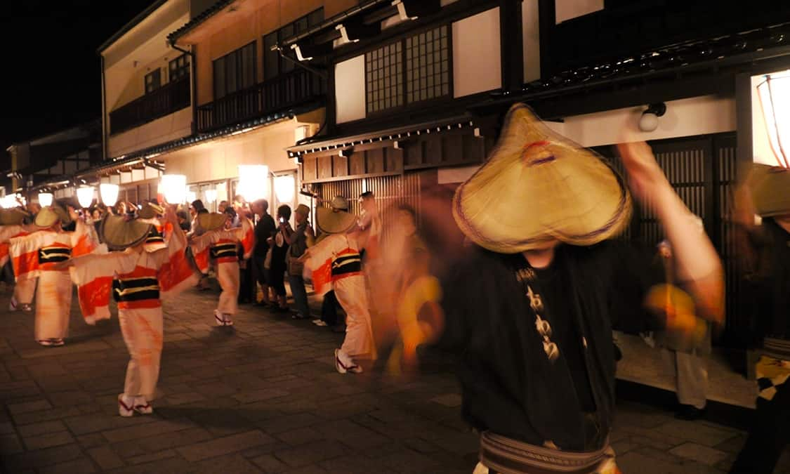 黃金週就來曳山祭吧 秋天就要參加歐瓦拉風盆祭 樂趣無窮的越中八尾觀光會館 Ana