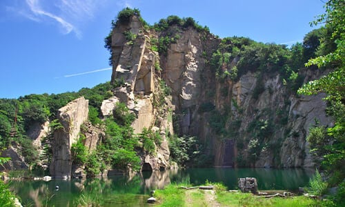 The stunning scenery of the sculpted cliffs of 